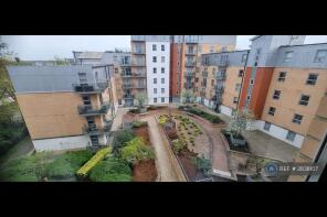1, Grove House, Queen Mary Avenue, South Woodford, London E18 2FF