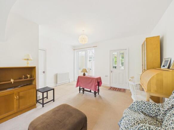 3 bed Terraced for sale Image 6