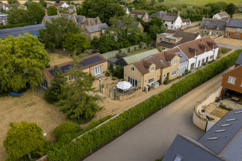 Main Street, Yaxley, PE7