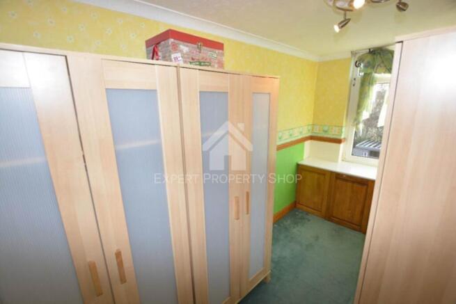 3 bed Terraced for sale Image 12