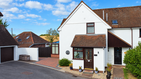 Chestnut Close, Carhampton