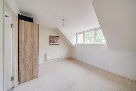 Griffin Close, London, NW10