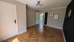 131, Cunningham Drive, Glasgow G46 6EW