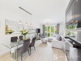 Flat 1, 90, Consort Drive, Leatherhead KT22 0AS