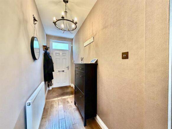 3 bed Terraced for sale Image 8
