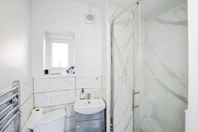 2 bed Semi-Detached for sale Image 8