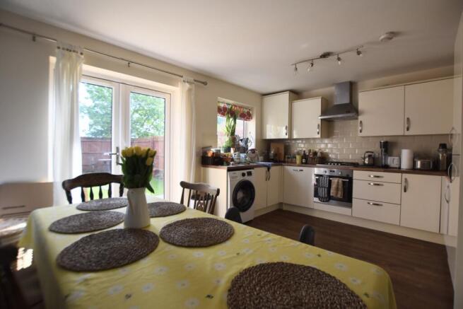 13 Butter Row dining