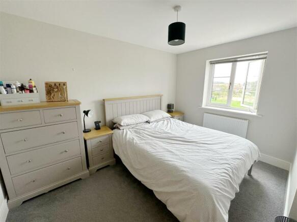 Bedroom.JPG