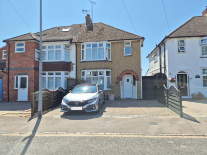 East Hill Road, Houghton Regis, Dunstable, LU5 5EQ