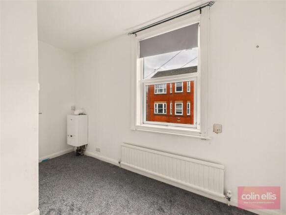 2 bed Terraced for sale Image 10