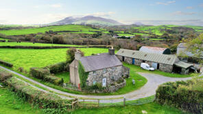 Hendre Bach, Clynnogfawr, Clynnog Fawr LL54 5DB