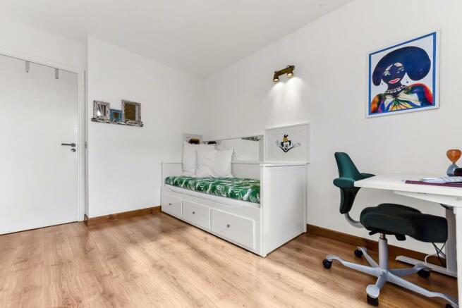 Photo 10