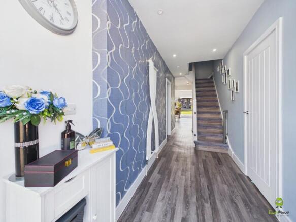 Presented by Clinton at EweMove Bexleyheath and Da