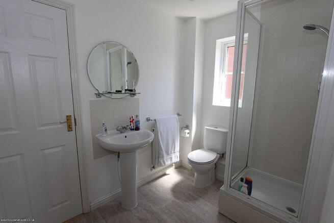Jack & Jill En-suite