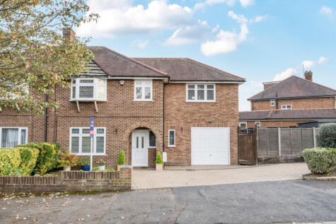 Charlbury Road, Ickenham, Uxbridge