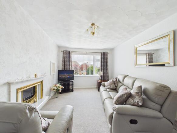 Rothwell Drive, Aughton, L39 photo 4