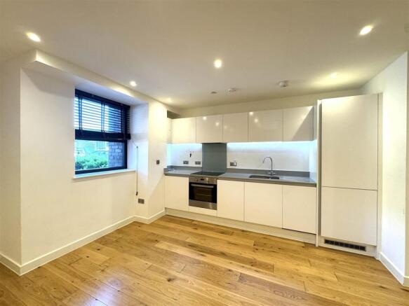 Kitchen pic 3.jpeg