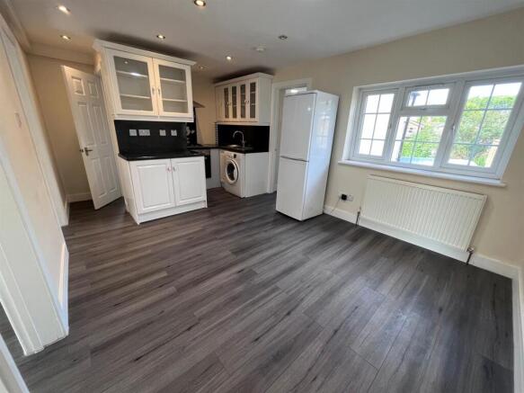 Kicthen living room.jpg
