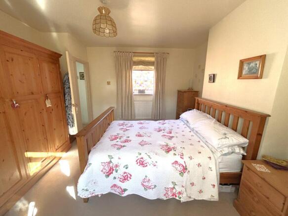 2 bed Detached for sale Image 12