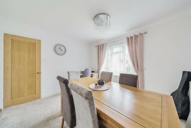 Dining room.jpg