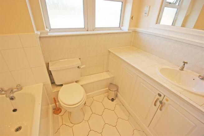 Bathroom.jpg