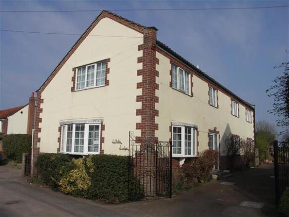 THE PROPERTY