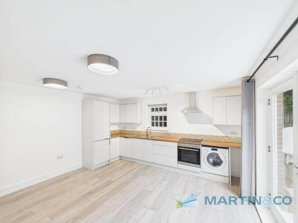 CAM02145G0-PR0083...