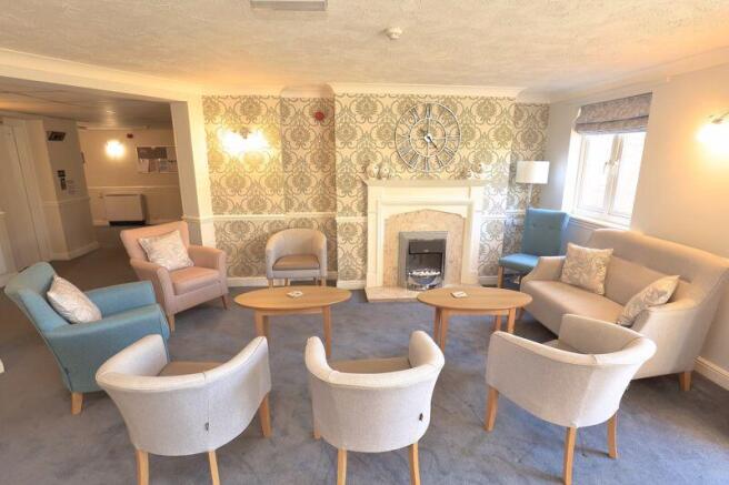 2 bed Apartment for sale Image 10