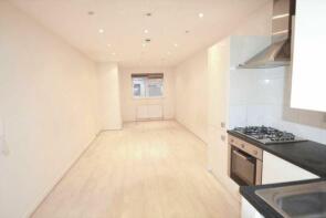 752, Finchley Road, London NW11 7TH