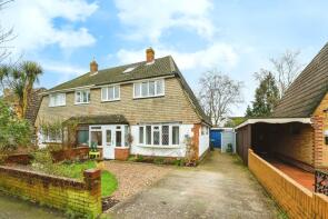 37, Esher Grove, Waterlooville PO7 6XG