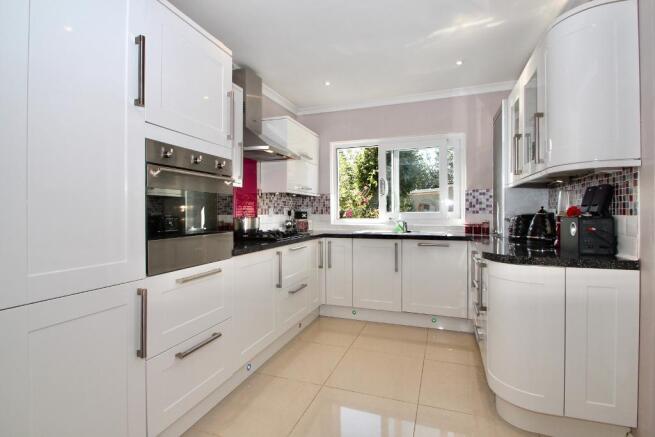 Beautifully fitted extended Kitchen