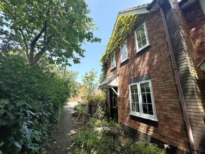 Rosemary Gardens, Whiteley, Fareham