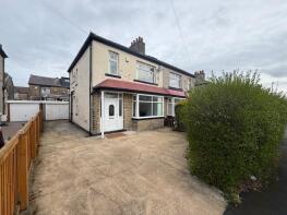 30, Baring Avenue, Bradford BD3 7ET