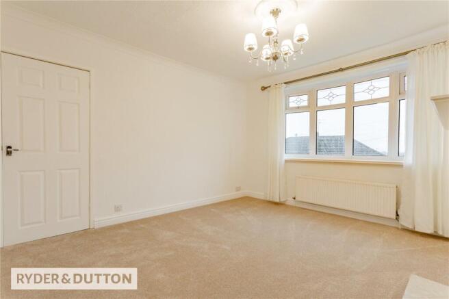 2 bed Semi-Detached Bungalow for sale Image 8