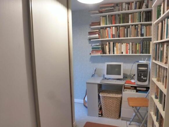 Photo 11