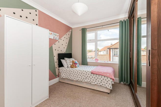 3 bed Semi-Detached for sale Image 11
