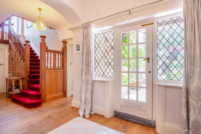 4 bed Detached for sale Image 7