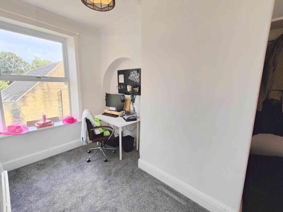 4 bed Terraced for sale Image 12