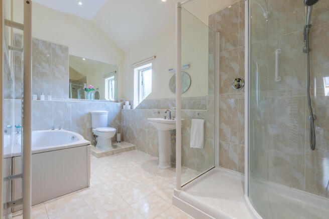 Main Bathroom