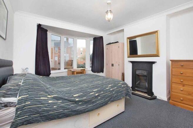 lounge/bedroom