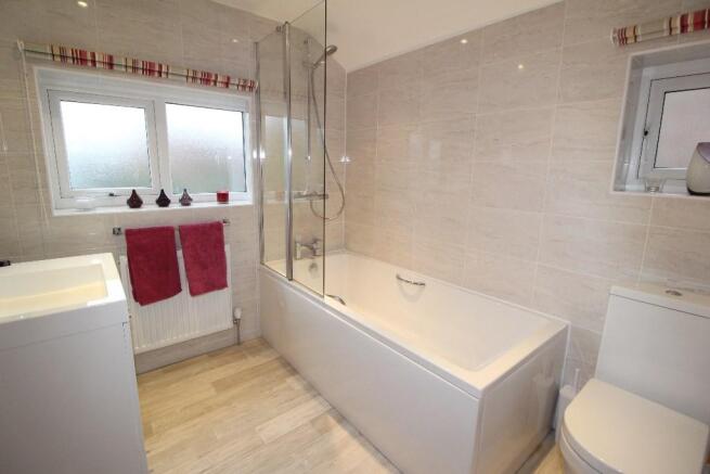 Stylish Bathroom/WC