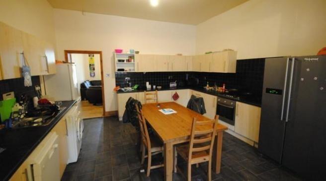 10 bed Terraced to rent Image 7