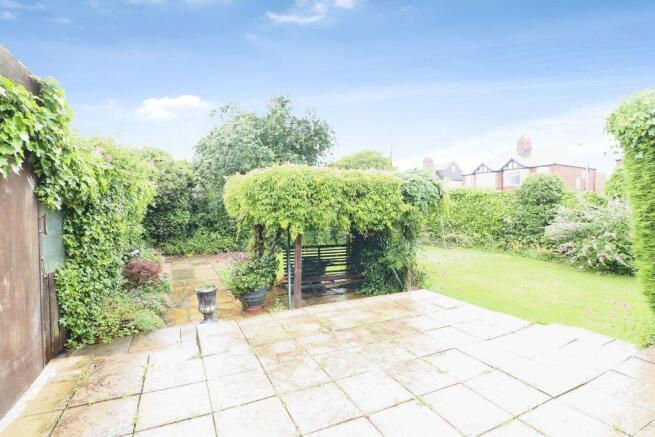 4 bed Detached for sale Image 12