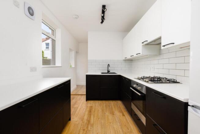 21 Douglas Road, BS7-14.jpg