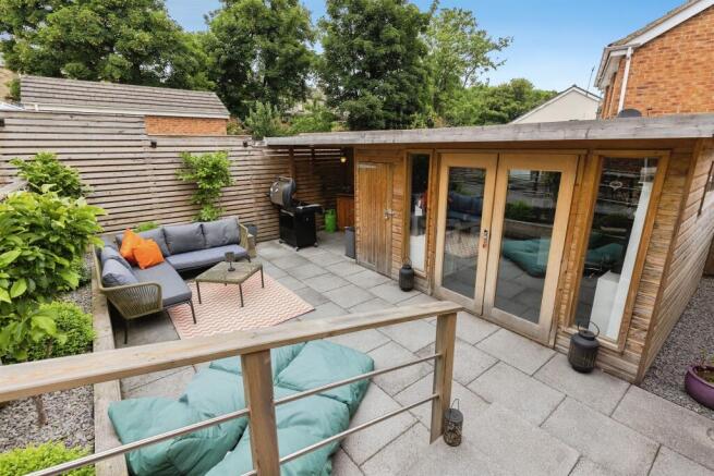 2 bed Semi-Detached for sale Image 10