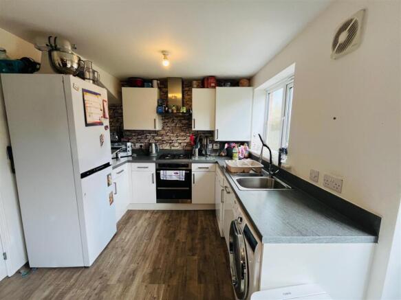 kitchen ..jpg