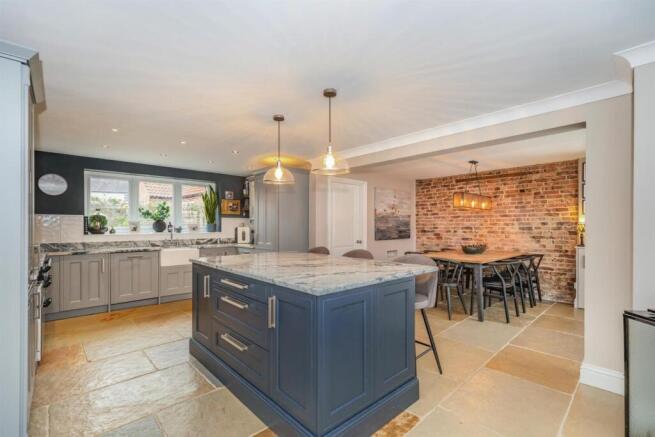 Q8LiwhYX8kWOla5a59HExMC4nw1oFLTwpMBvHqMxW183NBTvNV