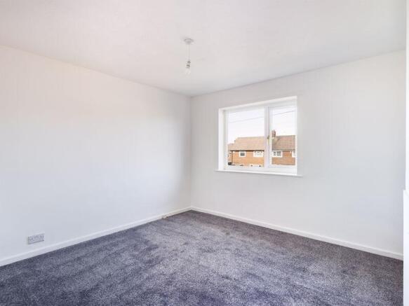 3 bed Semi-Detached to rent Image 7