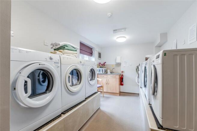 2 bed Apartment for sale Image 12