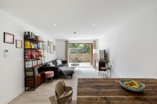 Forest Road, E11